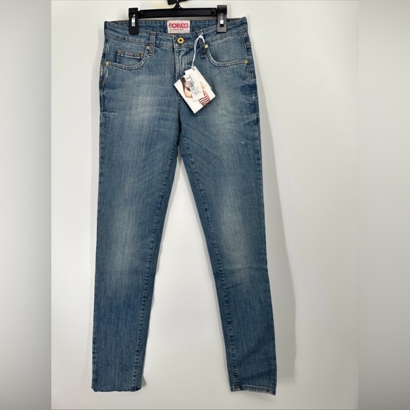 NWT FIORUCCI Skinny Jeans Size 28 - Picture 1 of 4